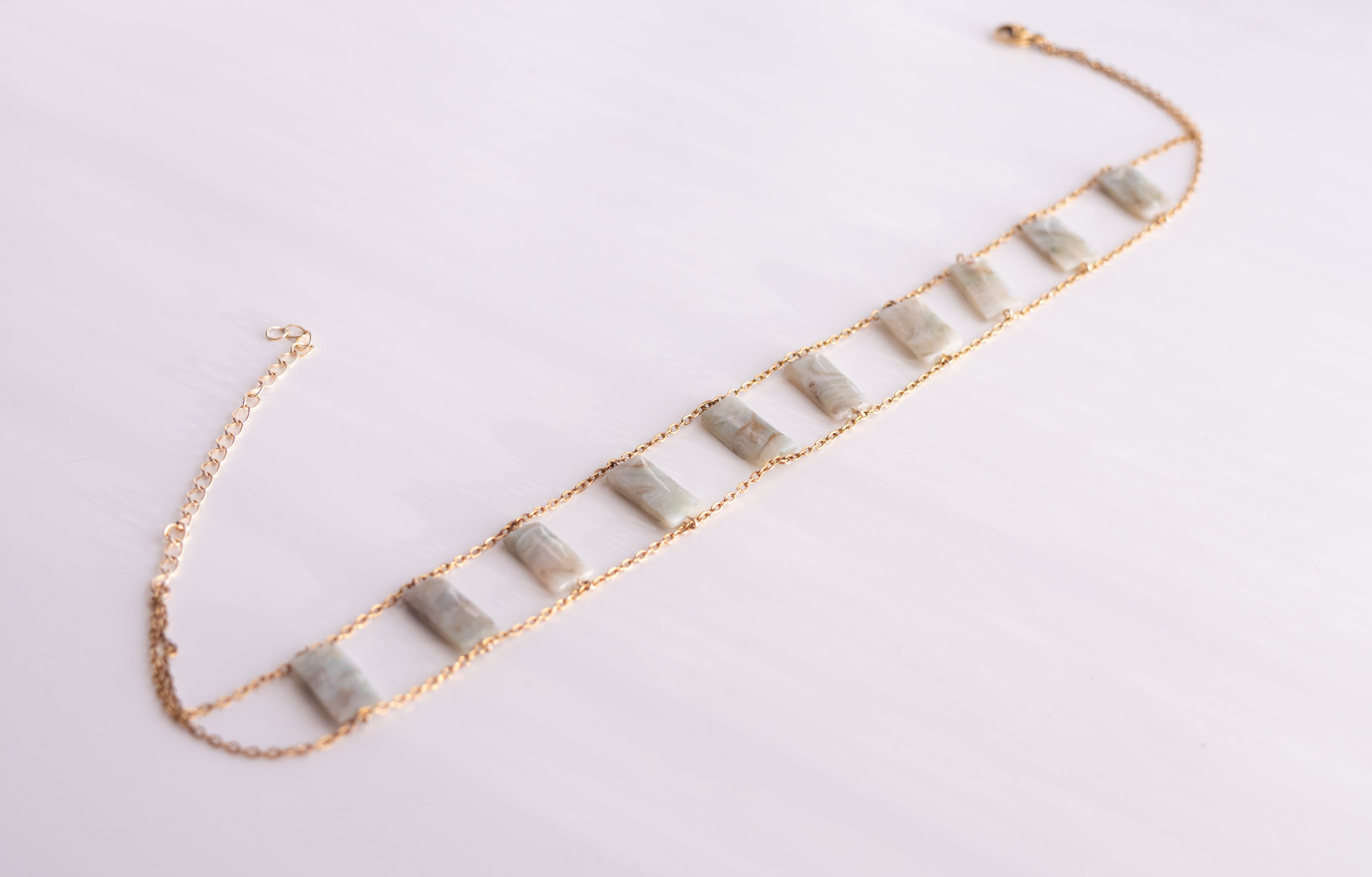 Collar Alba
