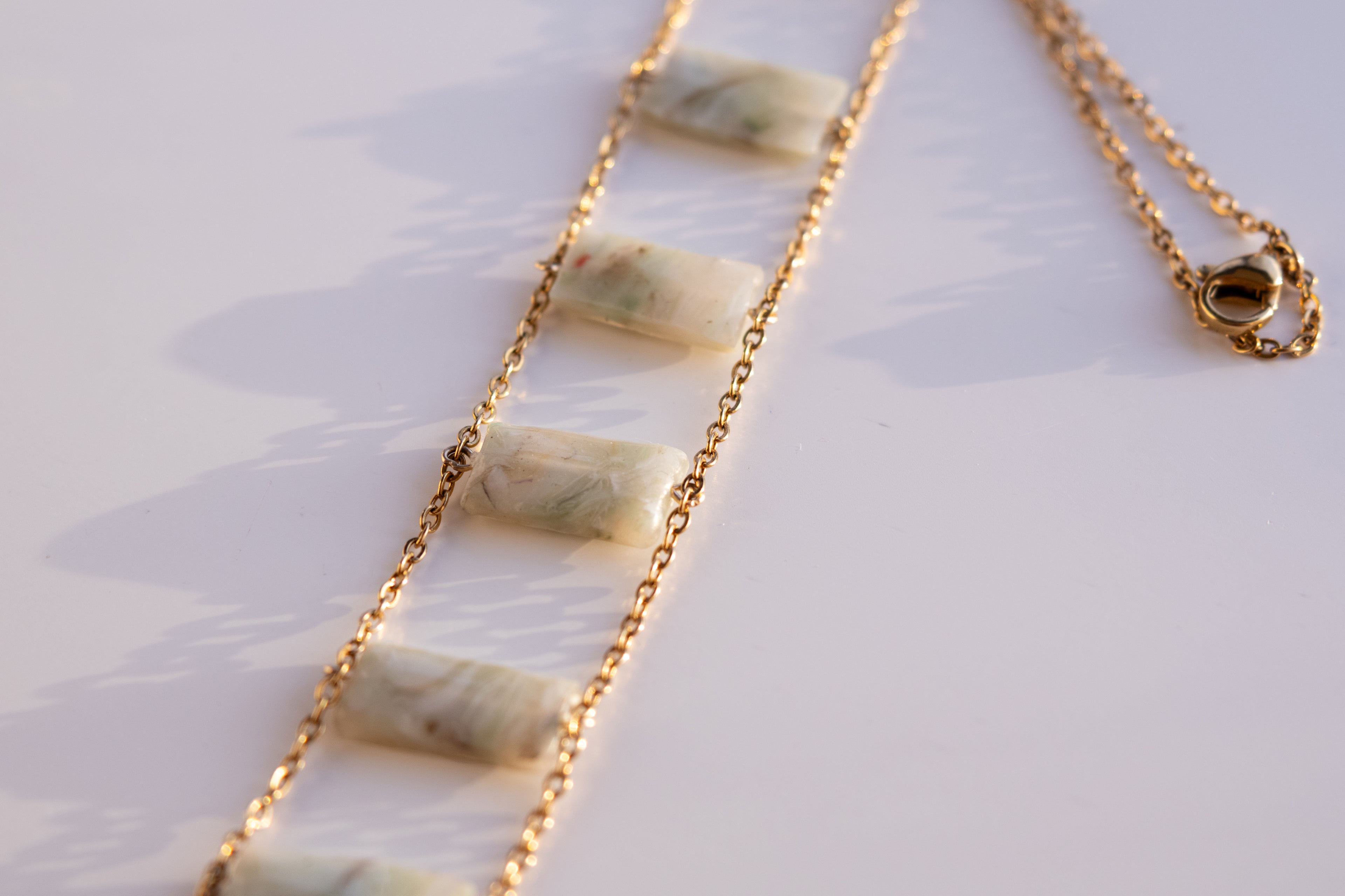 Collar Alba